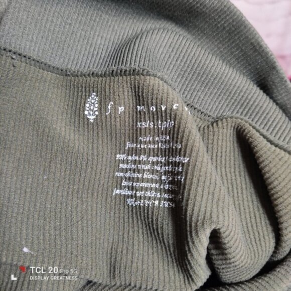 FREE PEOPLE Movement FP Green Slit Knee Ryanne Leggings XS - Picture 6 of 7